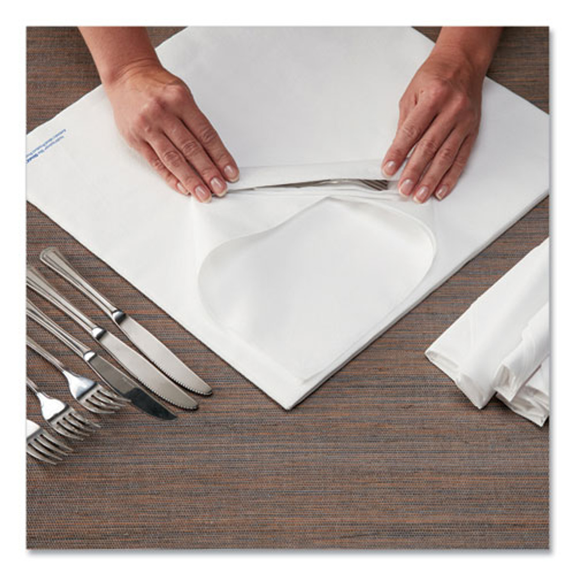 Hoffmaster Fashnpoint Flat Pack 15.5 Inch X 15.5 Inch White Point To Point Embossed Ultra Ply White Napkin, 250 Each, 4 Per Case